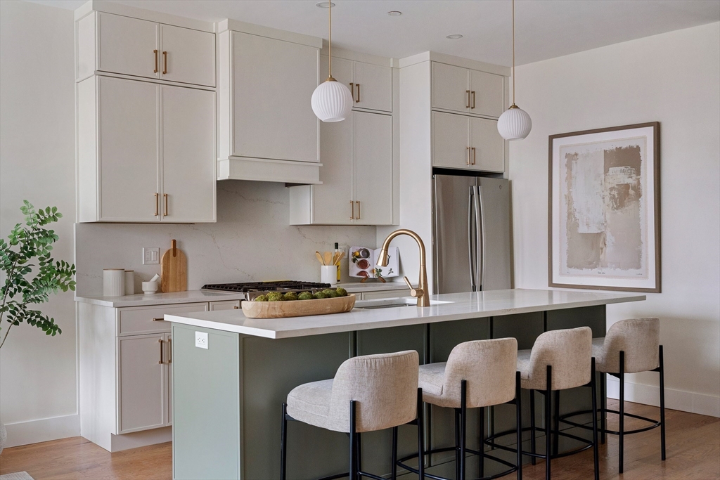 12 Geneva Street, Boston, Massachusetts, 3 Bedrooms Bedrooms, 6 Rooms Rooms,2 BathroomsBathrooms,Residential,For Sale,Geneva Street,73468414