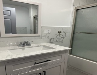 37 Cedar, Lawrence, Massachusetts, 3 Bedrooms Bedrooms, 5 Rooms Rooms,1 BathroomBathrooms,Residential Lease,For Rent,Cedar,73468430