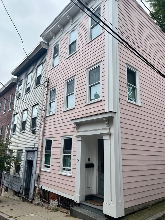 26 Eden St, Boston, Massachusetts, 1 Bedroom Bedrooms, 3 Rooms Rooms,1 BathroomBathrooms,Residential Lease,For Rent,Eden St,73468480