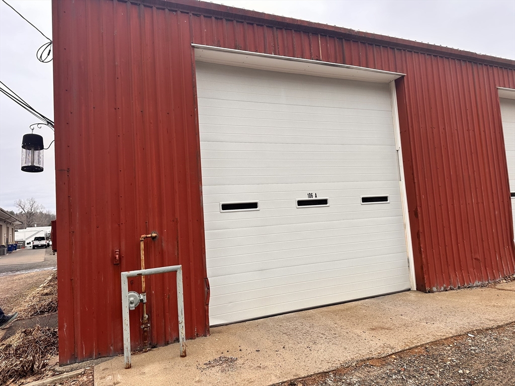 106 East Longmeadow Rd, Hampden, Massachusetts, ,Commercial Lease,For Rent,East Longmeadow Rd,73468596