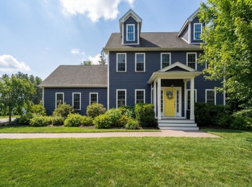 115 High Street, Medfield, Massachusetts, 4 Bedrooms Bedrooms, 9 Rooms Rooms,2.5 BathroomsBathrooms,Residential,For Sale,High Street,73468496