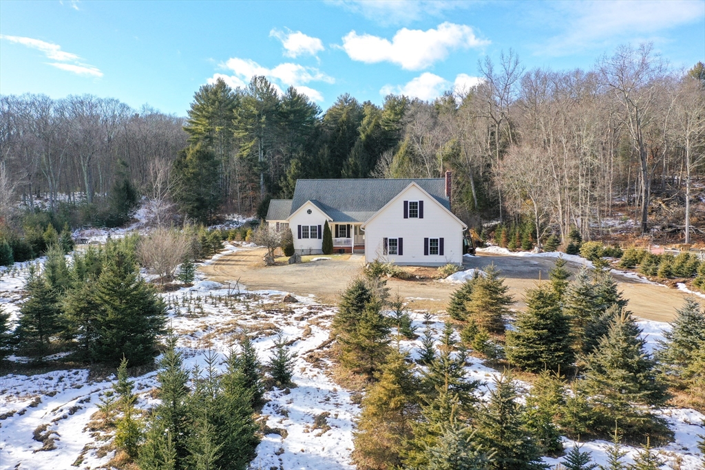1380 North Brookfield Rd, Oakham, Massachusetts, 4 Bedrooms Bedrooms, 7 Rooms Rooms,3 BathroomsBathrooms,Residential,For Sale,North Brookfield Rd,73468639