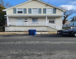 128 Cedar St, New Bedford, Massachusetts, 2 Bedrooms Bedrooms, 5 Rooms Rooms,1.5 BathroomsBathrooms,Residential,For Sale,Cedar St,73468652