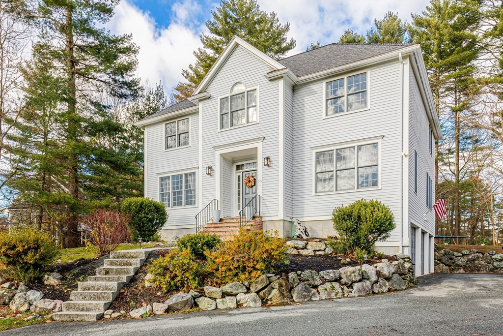 53 Emily Ln, Rowley, Massachusetts, 4 Bedrooms Bedrooms, 8 Rooms Rooms,3 BathroomsBathrooms,Residential,For Sale,Emily Ln,73459375