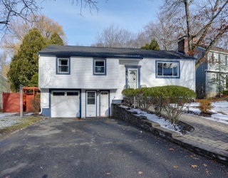 149 Boston Rock Rd, Melrose, Massachusetts, 3 Bedrooms Bedrooms, 9 Rooms Rooms,3 BathroomsBathrooms,Residential,For Sale,Boston Rock Rd,73459718