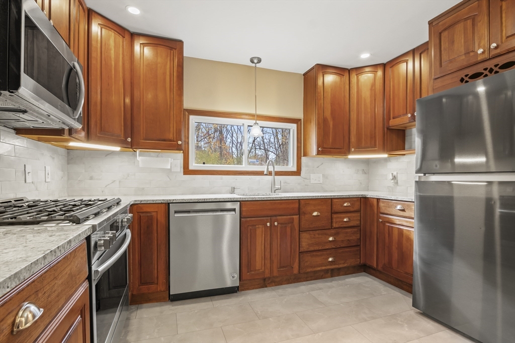 296 Astle Street, Tewksbury, Massachusetts, 4 Bedrooms Bedrooms, 7 Rooms Rooms,1.5 BathroomsBathrooms,Residential,For Sale,Astle Street,73454675