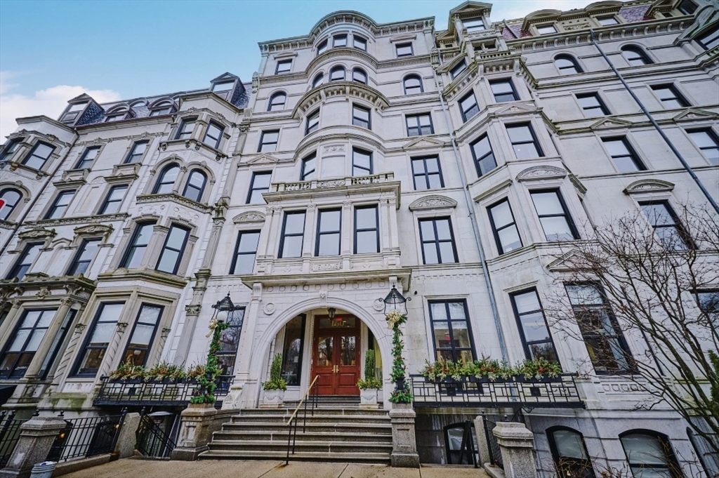 160 Commonwealth Ave--Furnished, Boston, Massachusetts, 2 Bedrooms Bedrooms, 4 Rooms Rooms,1 BathroomBathrooms,Residential Lease,For Rent,Commonwealth Ave--Furnished,73466932