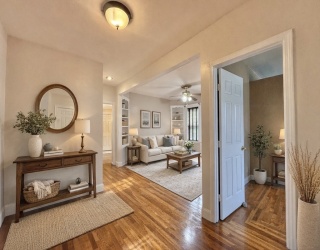 49 Favre Street, Boston, Massachusetts, 3 Bedrooms Bedrooms, 6 Rooms Rooms,1 BathroomBathrooms,Residential Lease,For Rent,Favre Street,73468687