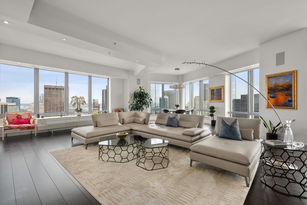 1 Avery, Boston, Massachusetts, 3 Bedrooms Bedrooms, 9 Rooms Rooms,4.5 BathroomsBathrooms,Residential,For Sale,Avery,73468747