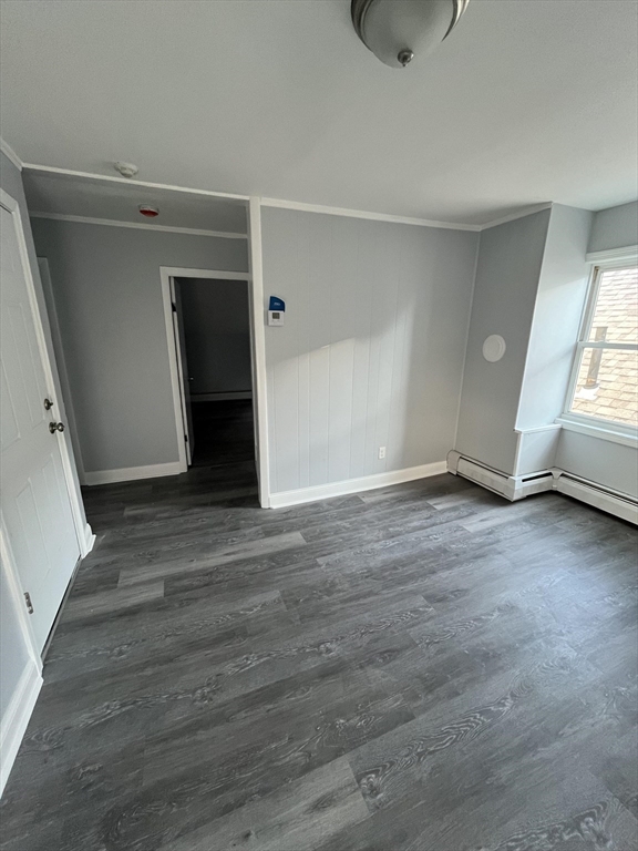 106 Kilburn Street, Fall River, Massachusetts, 1 Bedroom Bedrooms, 5 Rooms Rooms,1 BathroomBathrooms,Residential Lease,For Rent,Kilburn Street,73468793