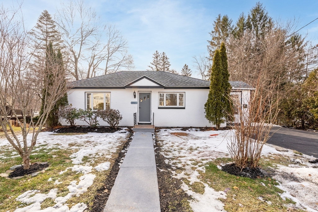 51 Rouville Ave, Gardner, Massachusetts, 4 Bedrooms Bedrooms, 8 Rooms Rooms,2 BathroomsBathrooms,Residential,For Sale,Rouville Ave,73468818