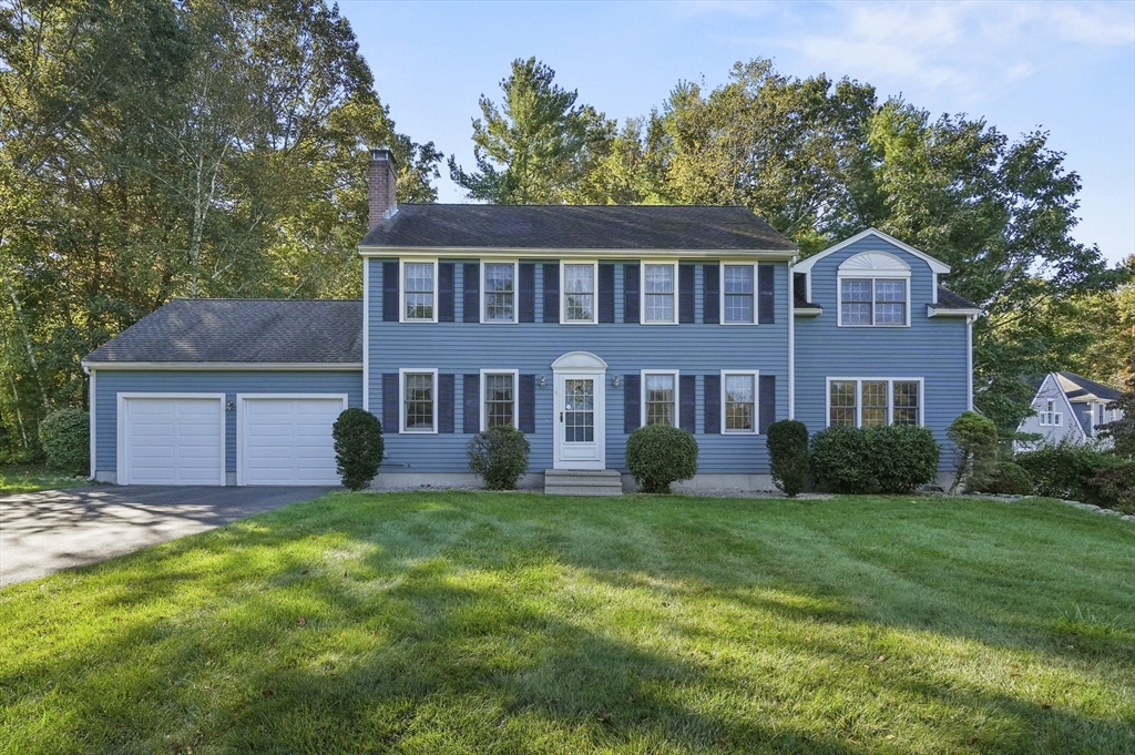 4 Jonathans Way, Upton, Massachusetts, 3 Bedrooms Bedrooms, 8 Rooms Rooms,2.5 BathroomsBathrooms,Residential,For Sale,Jonathans Way,73446089