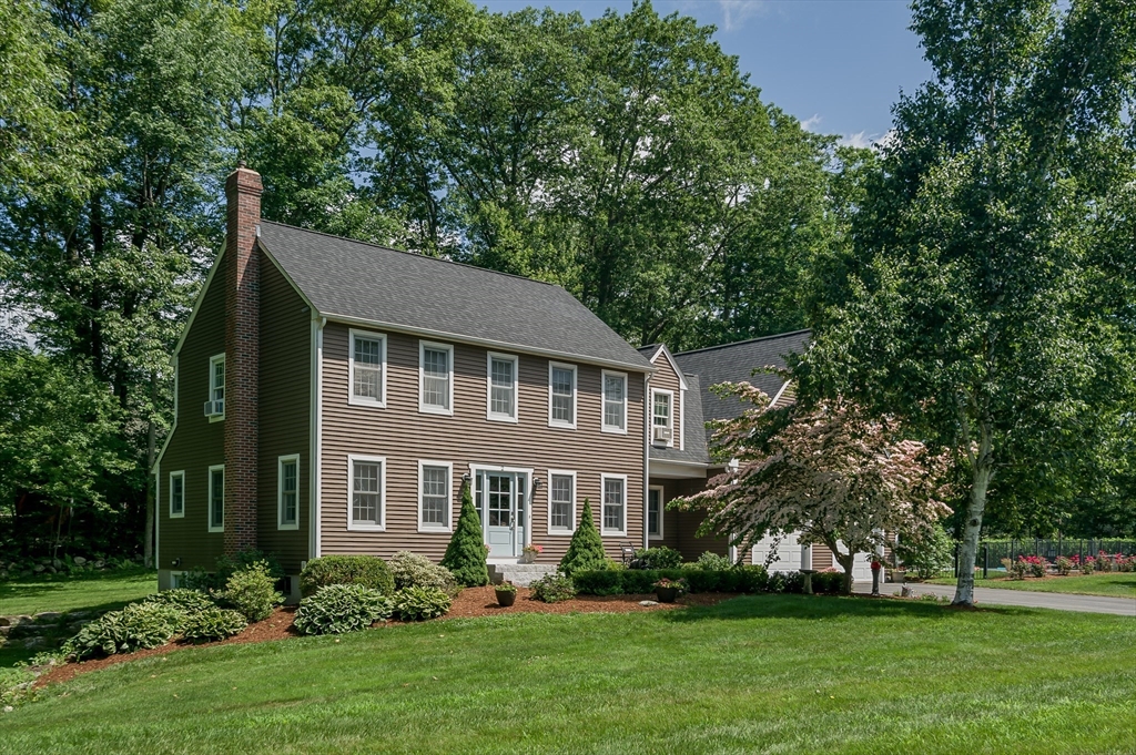 2 Simon Davis Dr, Rutland, Massachusetts, 4 Bedrooms Bedrooms, 11 Rooms Rooms,1.5 BathroomsBathrooms,Residential,For Sale,Simon Davis Dr,73397122