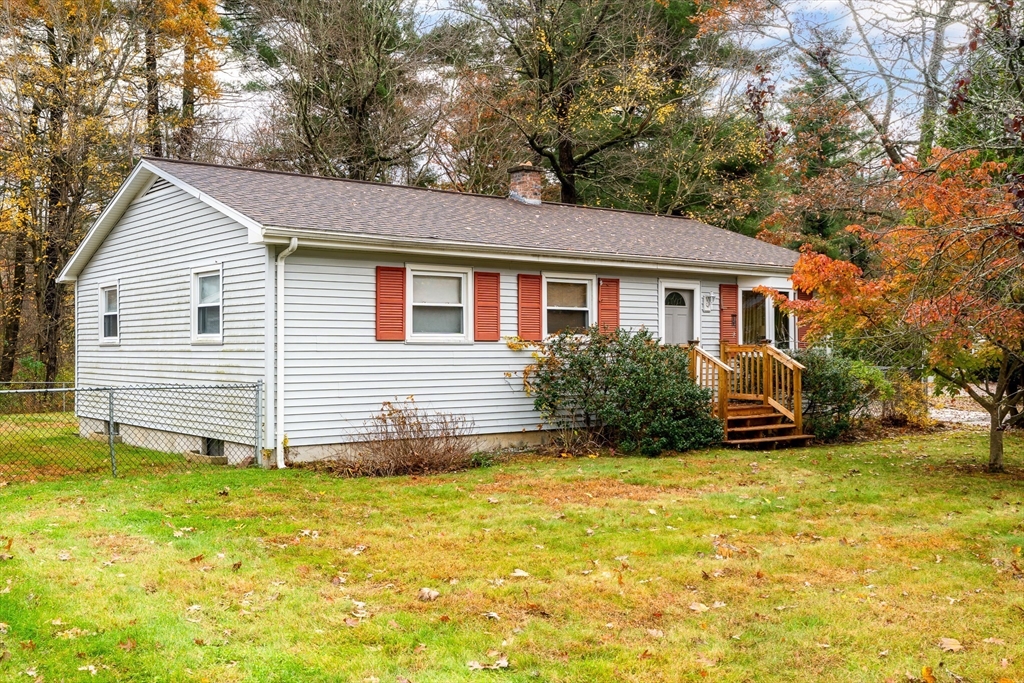 331 Grand Valley Rd, Springfield, Massachusetts, 3 Bedrooms Bedrooms, 5 Rooms Rooms,1 BathroomBathrooms,Residential,For Sale,Grand Valley Rd,73456779