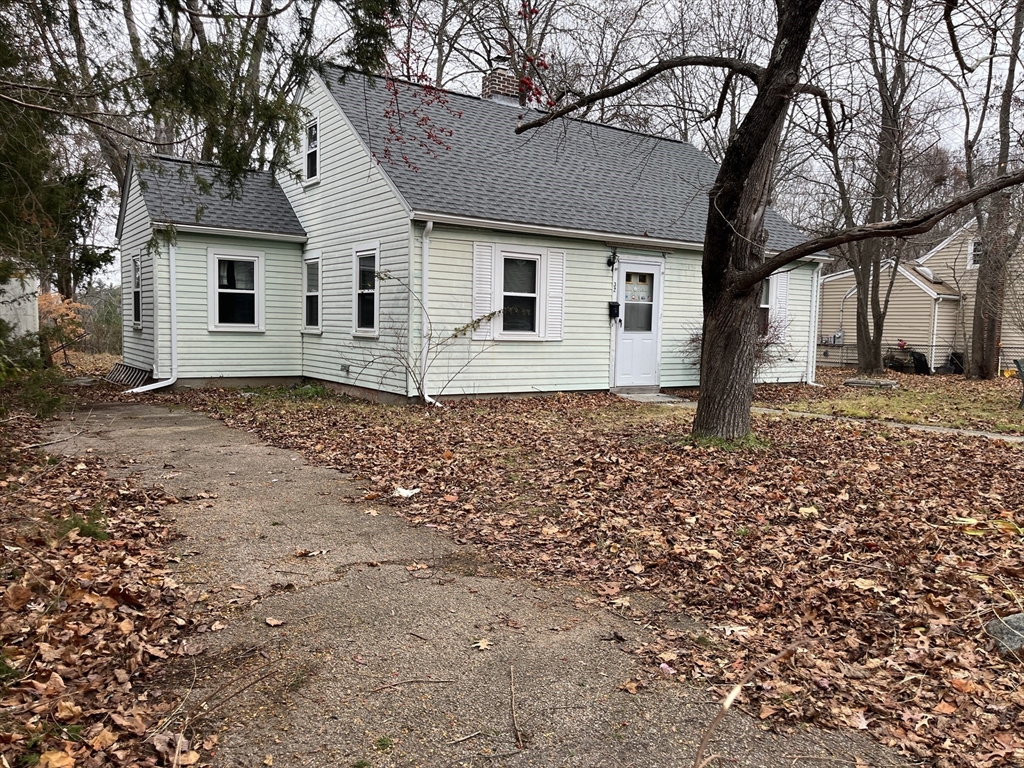 32 Doty Dr, Stoughton, Massachusetts, 4 Bedrooms Bedrooms, 6 Rooms Rooms,1 BathroomBathrooms,Residential,For Sale,Doty Dr,73459640