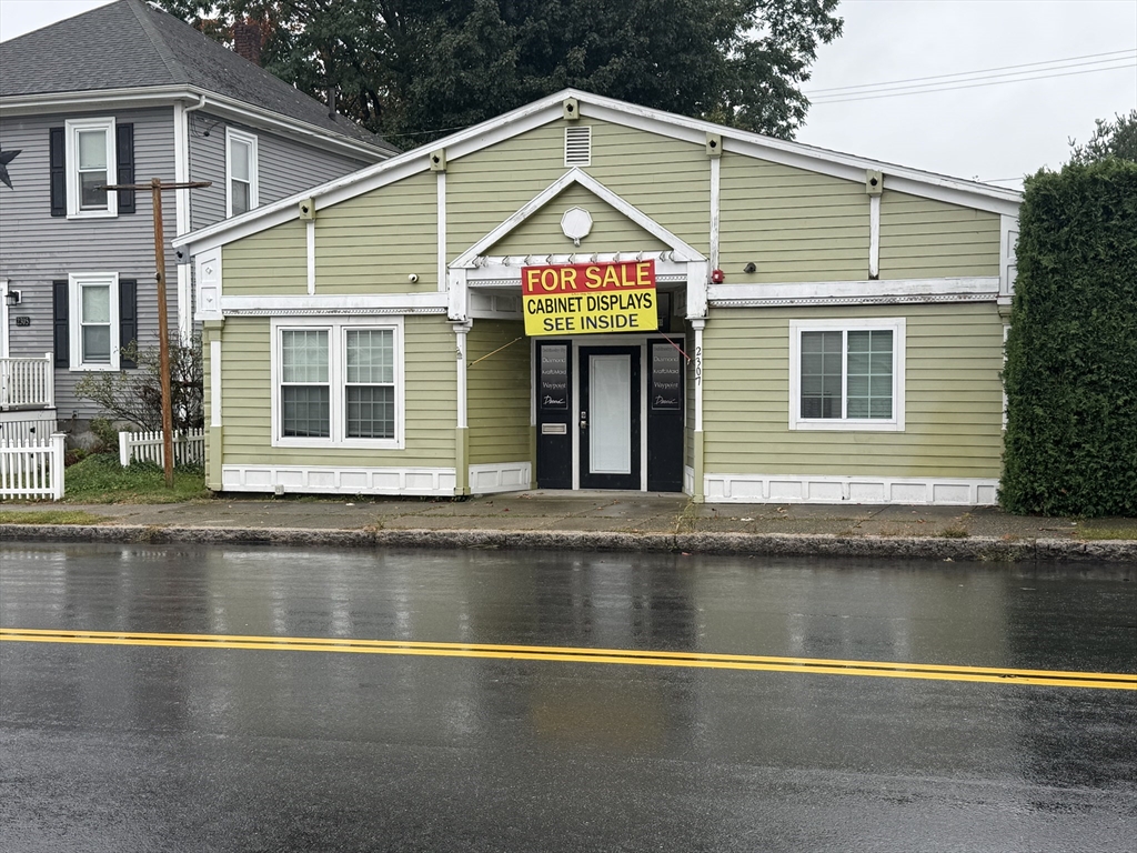 2307 Acushnet Ave, New Bedford, Massachusetts, ,Commercial Sale,For Sale,Acushnet Ave,73468920