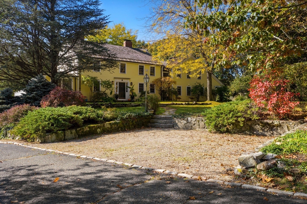 151 Oakland Street, Wellesley, Massachusetts, 6 Bedrooms Bedrooms, 15 Rooms Rooms,5 BathroomsBathrooms,Residential,For Sale,Oakland Street,73469127