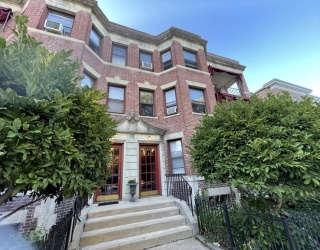 39 South St, Boston, Massachusetts, 2 Bedrooms Bedrooms, 4 Rooms Rooms,1 BathroomBathrooms,Residential Lease,For Rent,South St,73469045