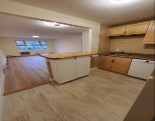 A2 Colonial Dr, Andover, Massachusetts, 2 Bedrooms Bedrooms, 4 Rooms Rooms,1 BathroomBathrooms,Residential Lease,For Rent,Colonial Dr,73469054