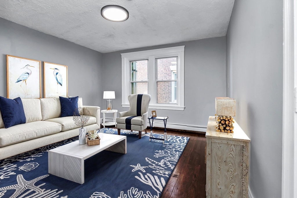 88 Congress St, Salem, Massachusetts, 2 Bedrooms Bedrooms, 4 Rooms Rooms,1 BathroomBathrooms,Residential,For Sale,Congress St,73469085