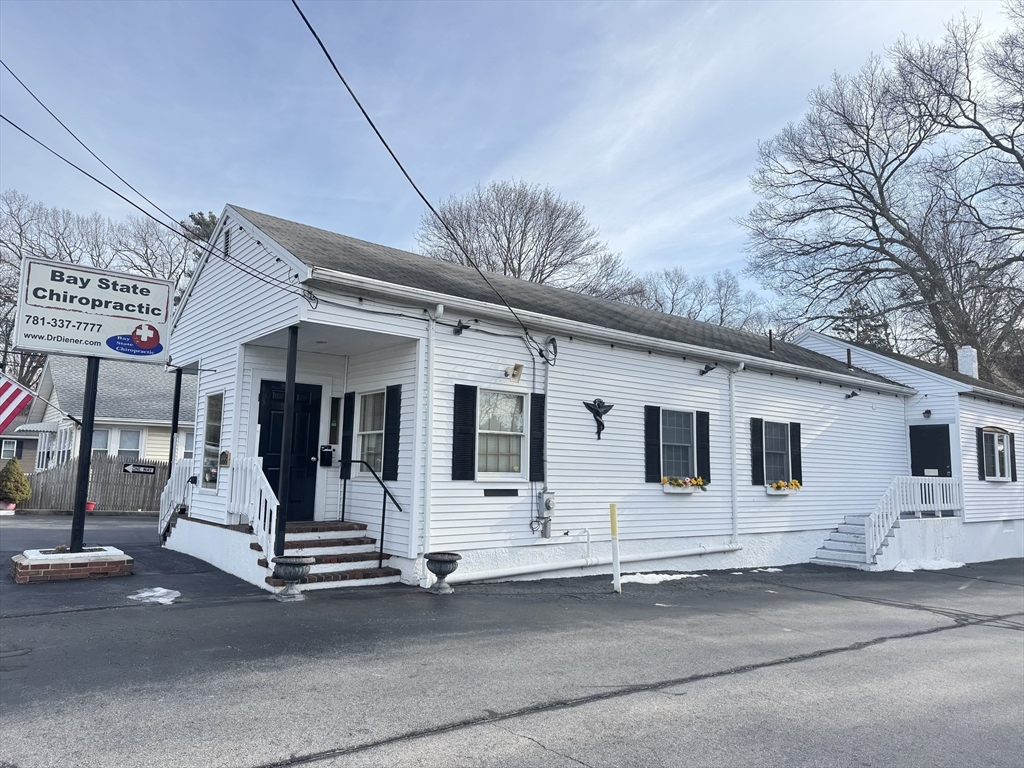 995 Washington St, Weymouth, Massachusetts, 9 Rooms Rooms,1 BathroomBathrooms,Residential Lease,For Rent,Washington St,73469092