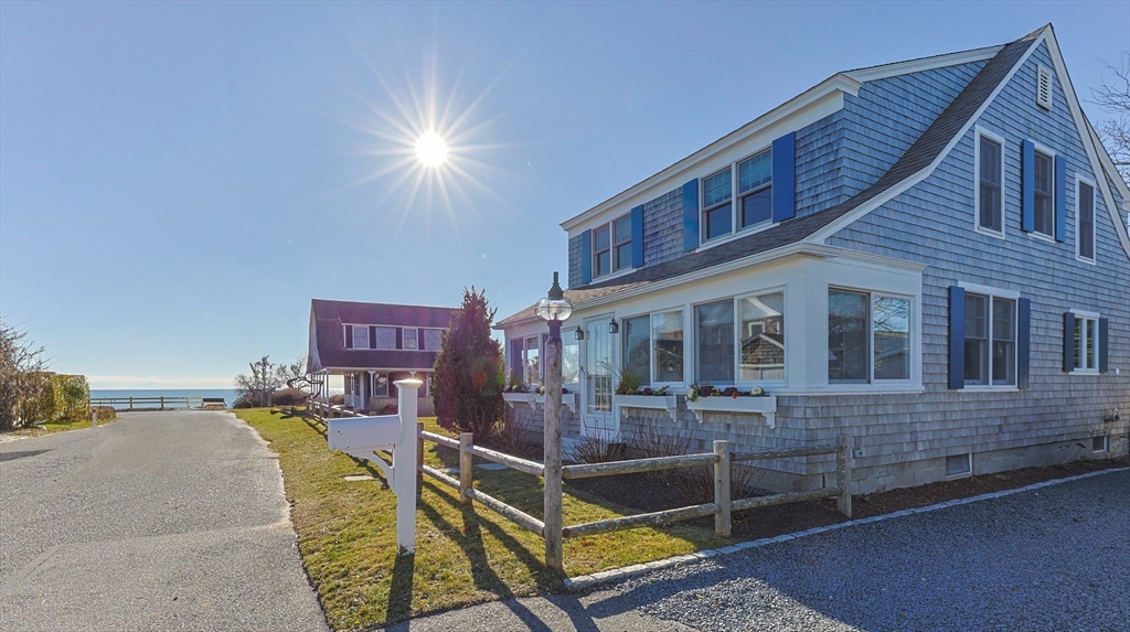 8 Wyndemere Bluffs Road, Harwich, Massachusetts, 4 Bedrooms Bedrooms, 7 Rooms Rooms,2.5 BathroomsBathrooms,Residential,For Sale,Wyndemere Bluffs Road,73455233