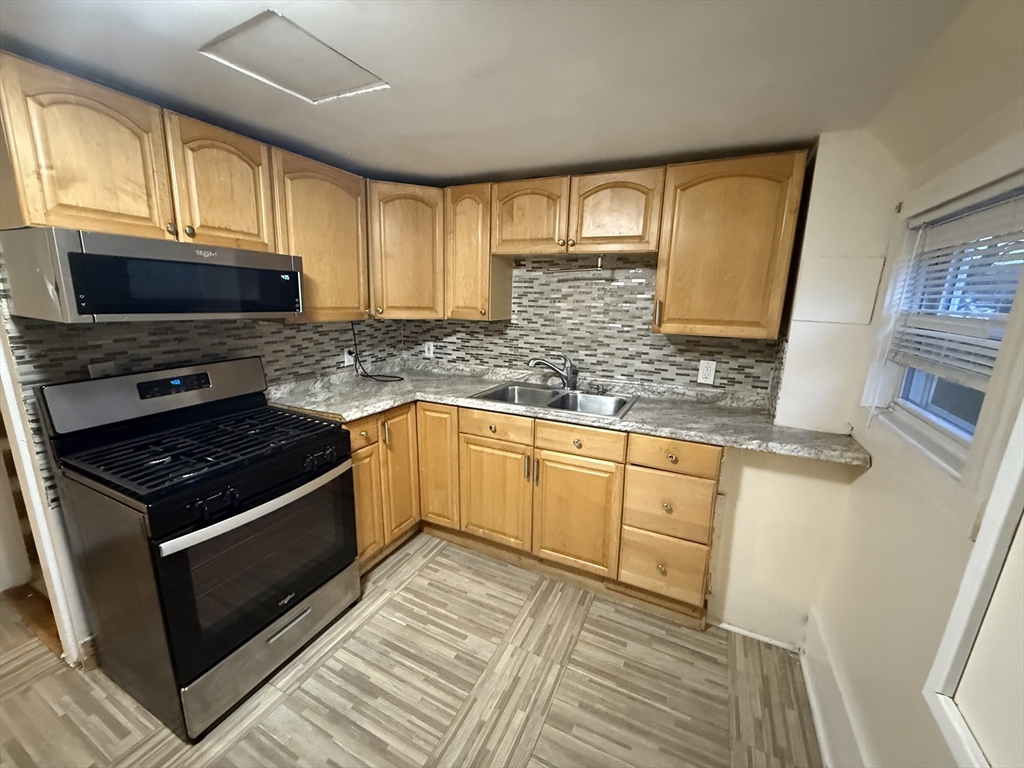 1208 Morton Street, Boston, Massachusetts, 2 Bedrooms Bedrooms, 3 Rooms Rooms,1.5 BathroomsBathrooms,Residential Lease,For Rent,Morton Street,73469247