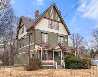 187 Pleasant St, Framingham, Massachusetts, 6 Bedrooms Bedrooms, 10 Rooms Rooms,2.5 BathroomsBathrooms,Residential Lease,For Rent,Pleasant St,73469157