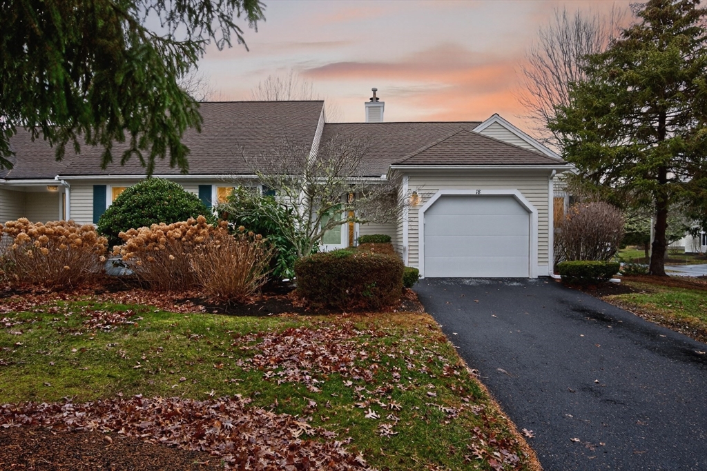 18 Windward St, Mashpee, Massachusetts, 2 Bedrooms Bedrooms, 4 Rooms Rooms,2 BathroomsBathrooms,Residential,For Sale,Windward St,73469218