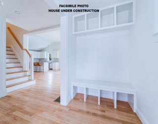 9 Pat Rose Way, Rockland, Massachusetts, 3 Bedrooms Bedrooms, 5 Rooms Rooms,2.5 BathroomsBathrooms,Residential,For Sale,Pat Rose Way,73469222