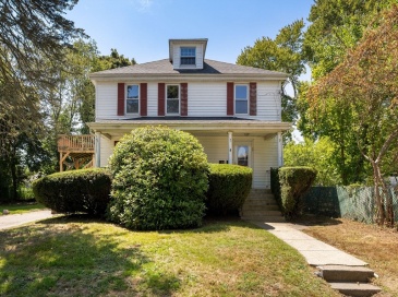 7 Carter Rd, Braintree, Massachusetts, 3 Bedrooms Bedrooms, 9 Rooms Rooms,2 BathroomsBathrooms,Residential Income,For Sale,Carter Rd,73416784