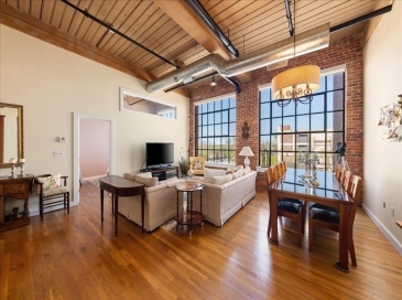 491 Dutton St, Lowell, Massachusetts, 1 Bedroom Bedrooms, 4 Rooms Rooms,1 BathroomBathrooms,Residential,For Sale,Dutton St,73368483