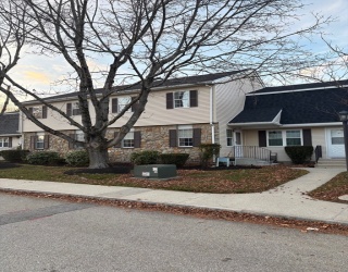 44 Pamela Lane, Amesbury, Massachusetts, 3 Bedrooms Bedrooms, 7 Rooms Rooms,2.5 BathroomsBathrooms,Residential,For Sale,Pamela Lane,73460336