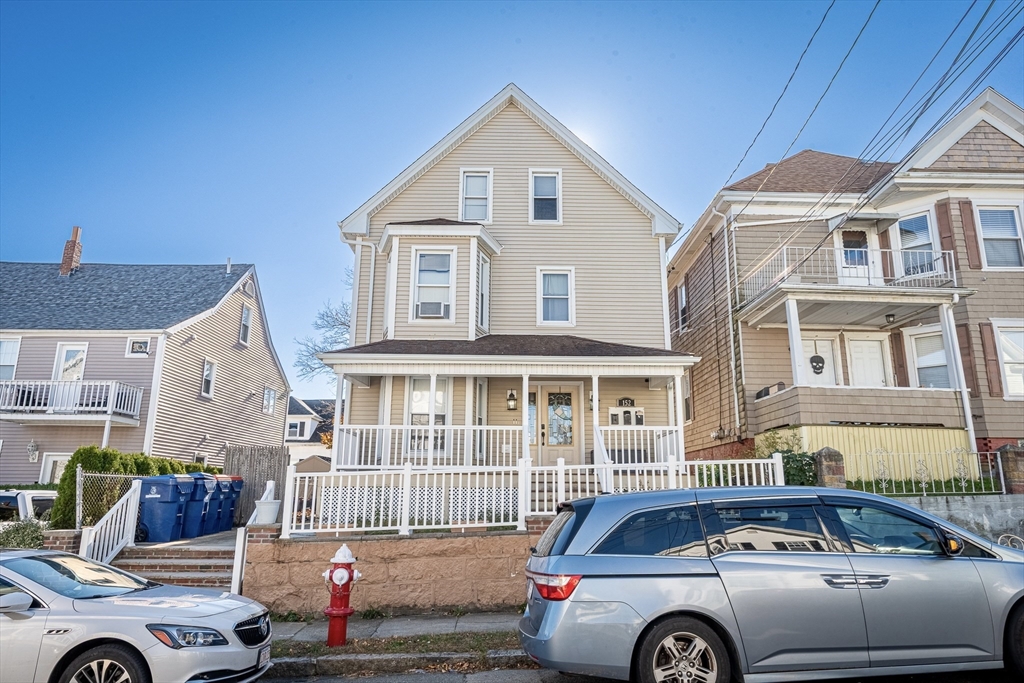 152 Washington St, New Bedford, Massachusetts, 5 Bedrooms Bedrooms, 12 Rooms Rooms,3 BathroomsBathrooms,Residential Income,For Sale,Washington St,73455378