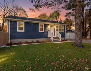 106 Hull St, Beverly, Massachusetts, 3 Bedrooms Bedrooms, 6 Rooms Rooms,2 BathroomsBathrooms,Residential,For Sale,Hull St,73452025