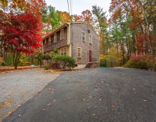 73 White Oak Run, Dartmouth, Massachusetts, 4 Bedrooms Bedrooms, 8 Rooms Rooms,2 BathroomsBathrooms,Residential,For Sale,White Oak Run,73453137