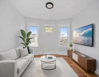 33 Harbor View Street, Boston, Massachusetts, 4 Bedrooms Bedrooms, 8 Rooms Rooms,2 BathroomsBathrooms,Residential Lease,For Rent,Harbor View Street,73469255