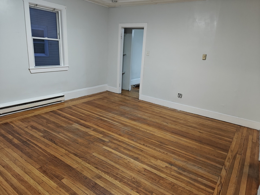 11 Nelson Street, Lynn, Massachusetts, 3 Bedrooms Bedrooms, 5 Rooms Rooms,1 BathroomBathrooms,Residential Lease,For Rent,Nelson Street,73469338