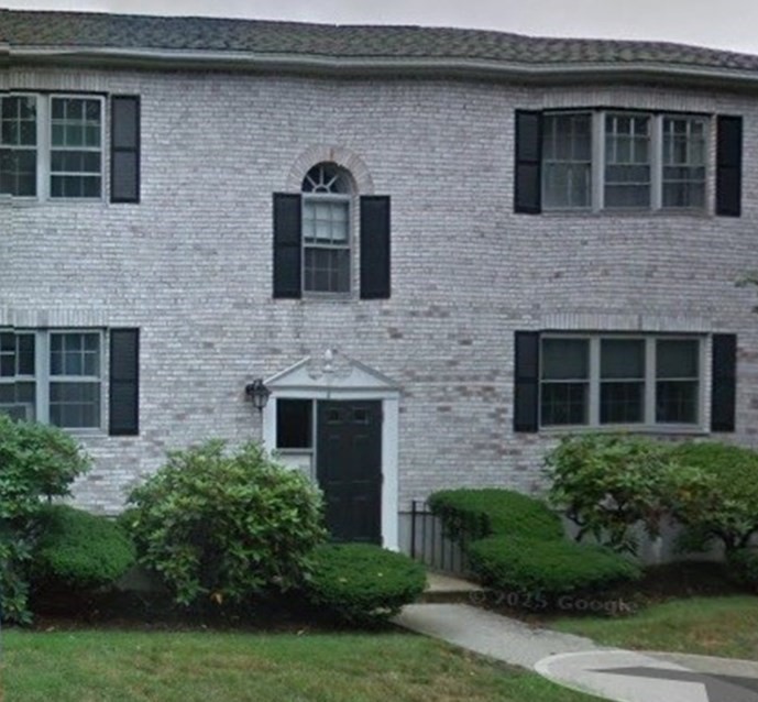 11 Lakeshore Ct, Boston, Massachusetts, 2 Bedrooms Bedrooms, 4 Rooms Rooms,1 BathroomBathrooms,Residential Lease,For Rent,Lakeshore Ct,73469385