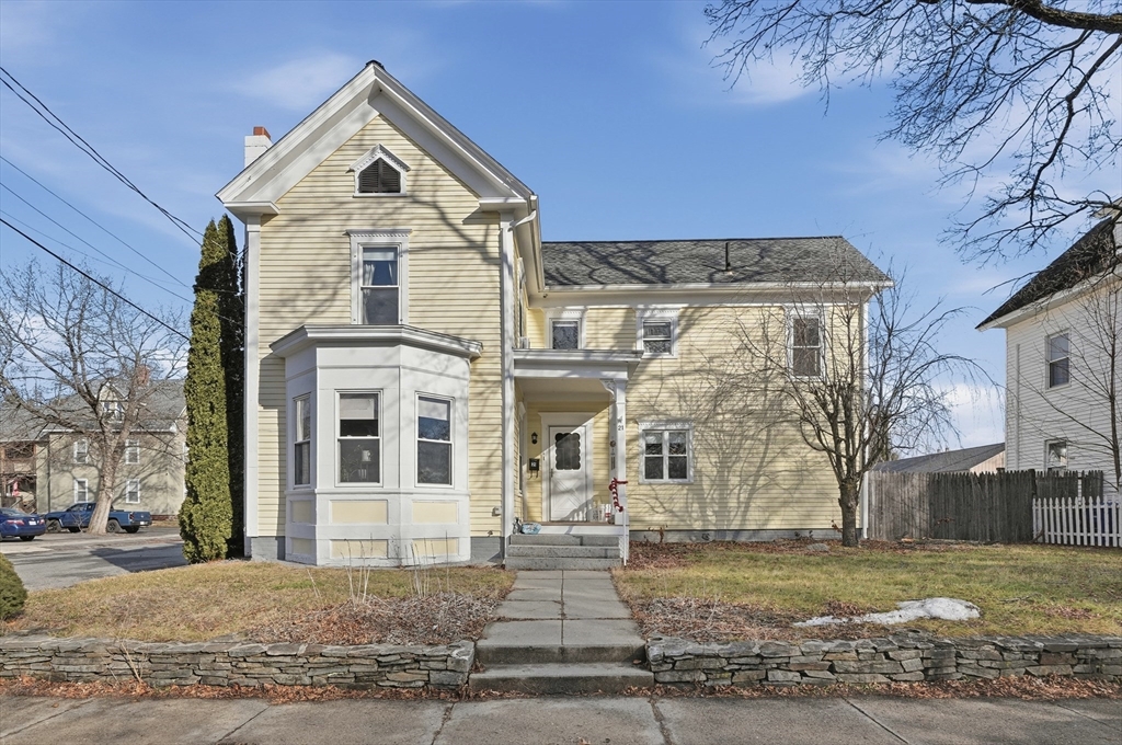 21 Whitman St, Leominster, Massachusetts, 3 Bedrooms Bedrooms, 6 Rooms Rooms,2 BathroomsBathrooms,Residential,For Sale,Whitman St,73469413