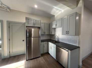 160 Seabury St, Fall River, Massachusetts, 2 Bedrooms Bedrooms, 5 Rooms Rooms,1 BathroomBathrooms,Residential Lease,For Rent,Seabury St,73458796