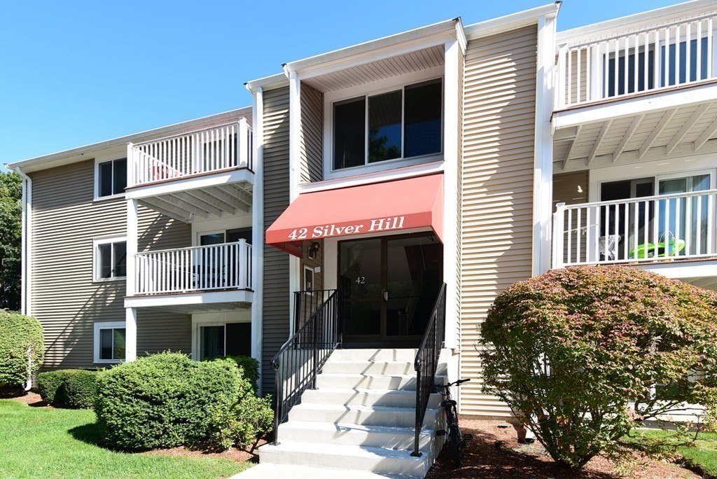 42 Silver Hill Lane, Natick, Massachusetts, 2 Bedrooms Bedrooms, 5 Rooms Rooms,2 BathroomsBathrooms,Residential Lease,For Rent,Silver Hill Lane,73444435