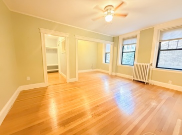 118 Riverway, Boston, Massachusetts, 1 Bedroom Bedrooms, 3 Rooms Rooms,1 BathroomBathrooms,Residential Lease,For Rent,Riverway,73469449