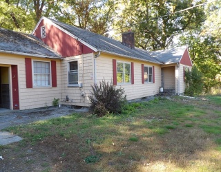 124 Worcester Providence Tpke, Millbury, Massachusetts, 3 Bedrooms Bedrooms, 6 Rooms Rooms,1 BathroomBathrooms,Residential,For Sale,Worcester Providence Tpke,73454480