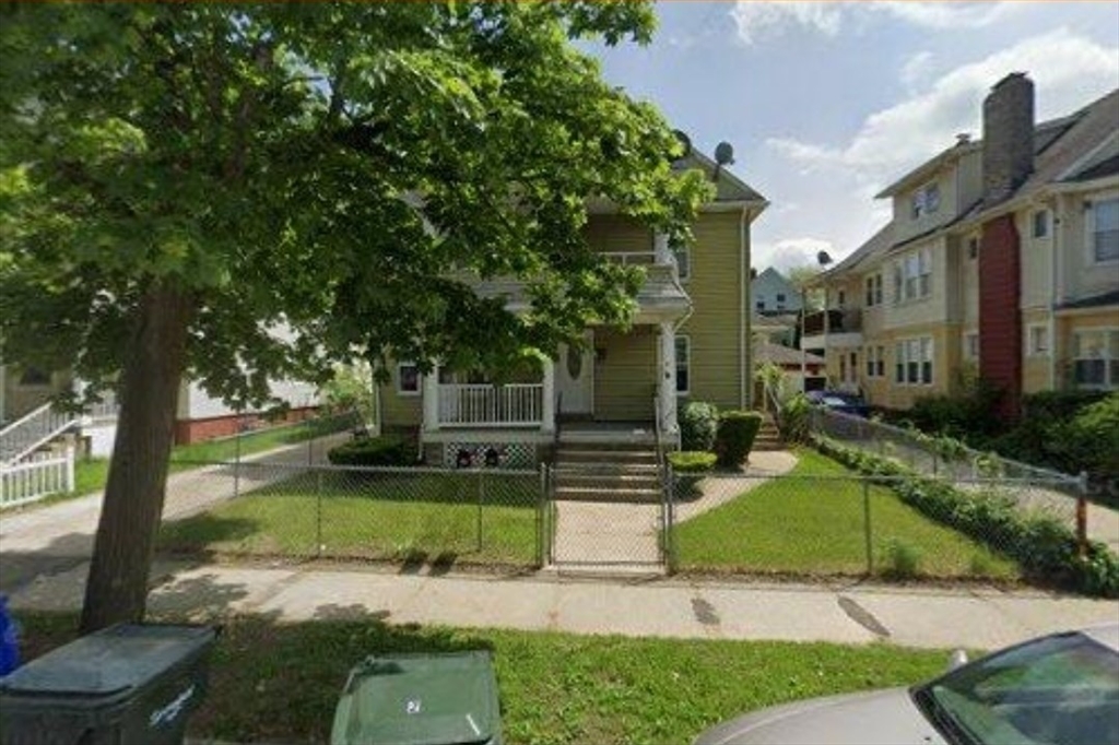 27 Virginia Street, Springfield, Massachusetts, 3 Bedrooms Bedrooms, 6 Rooms Rooms,1 BathroomBathrooms,Residential Lease,For Rent,Virginia Street,73469472