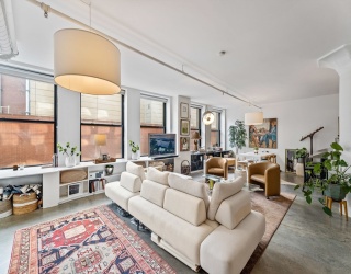 453 Washington St, Boston, Massachusetts, 1 Bedroom Bedrooms, 2 Rooms Rooms,1 BathroomBathrooms,Residential Lease,For Rent,Washington St,73467514