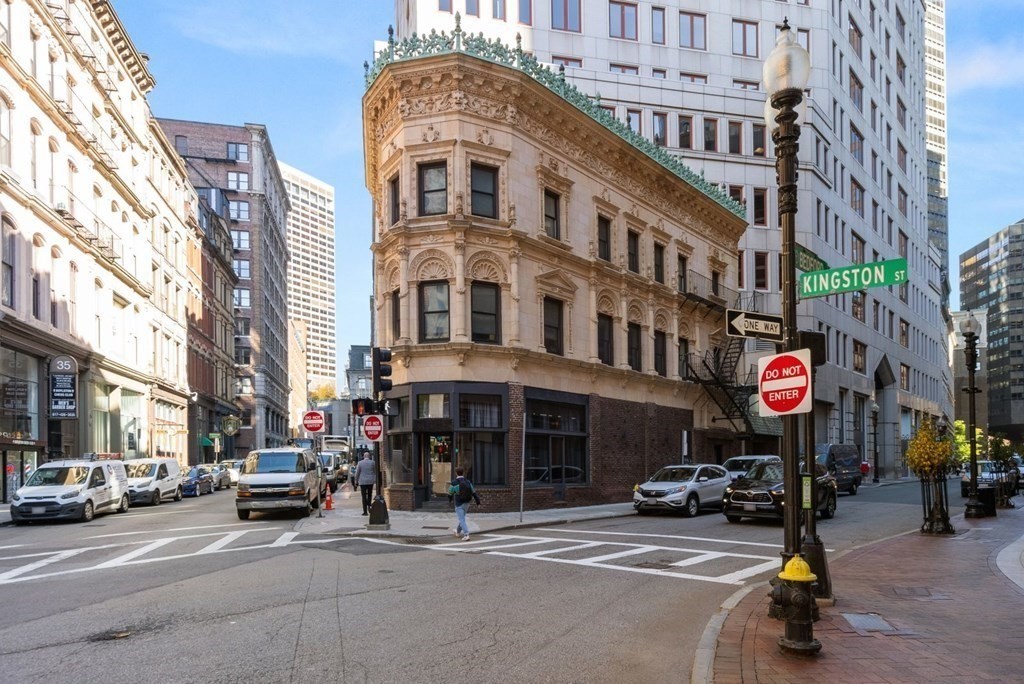 28 Kingston Street, Boston, Massachusetts, 2 Bedrooms Bedrooms, 4 Rooms Rooms,1 BathroomBathrooms,Residential Lease,For Rent,Kingston Street,73469562