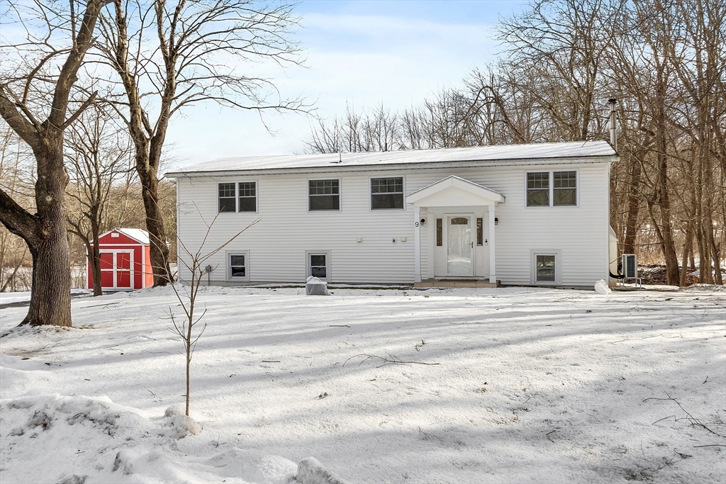 9 West Road, Acton, Massachusetts, 3 Bedrooms Bedrooms, 8 Rooms Rooms,2 BathroomsBathrooms,Residential Lease,For Rent,West Road,73464613