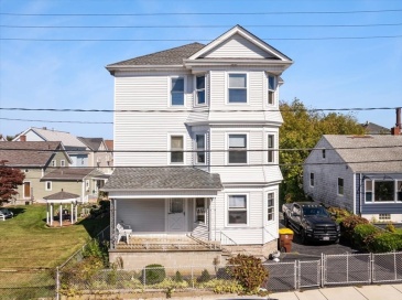 576 Slade St, Fall River, Massachusetts, 3 Bedrooms Bedrooms, 5 Rooms Rooms,1 BathroomBathrooms,Residential Lease,For Rent,Slade St,73469632