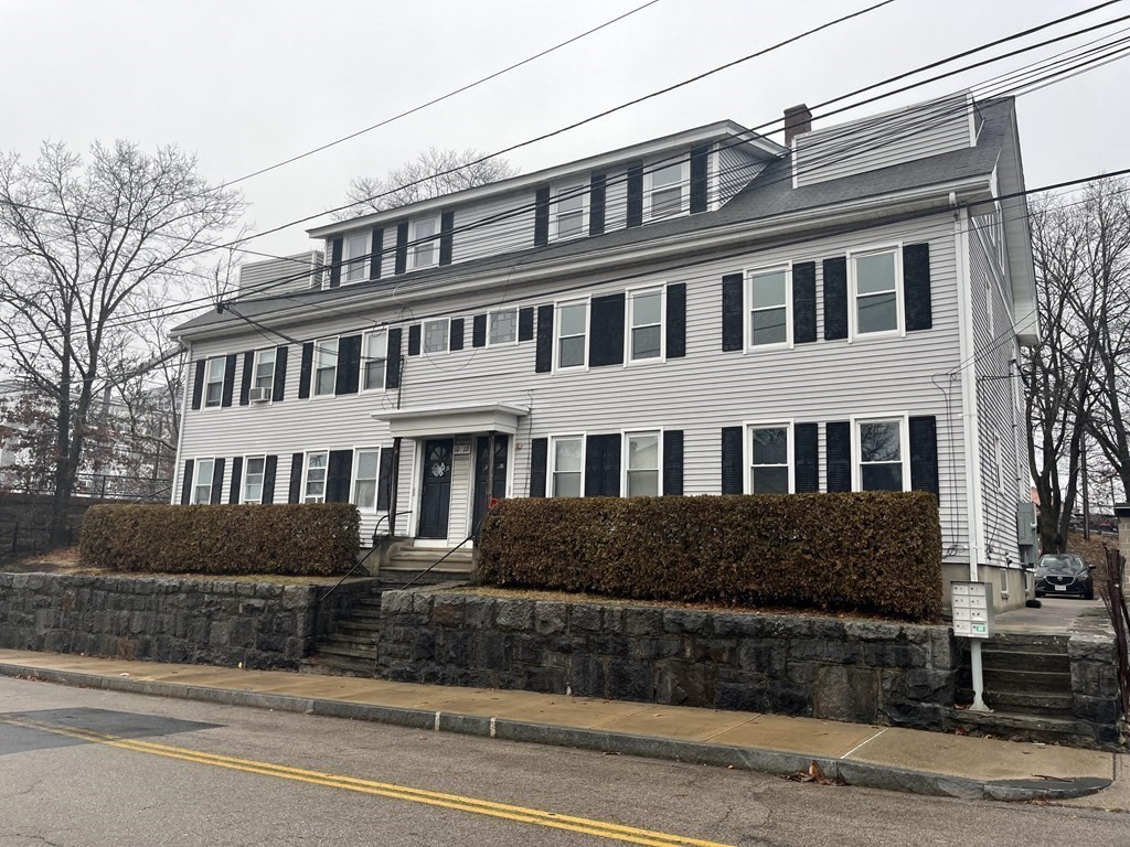 12 Capron Street, Attleboro, Massachusetts, 1 Bedroom Bedrooms, 3 Rooms Rooms,1 BathroomBathrooms,Residential Lease,For Rent,Capron Street,73469648
